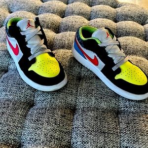 Nike Jordan multi color size 3 youth
